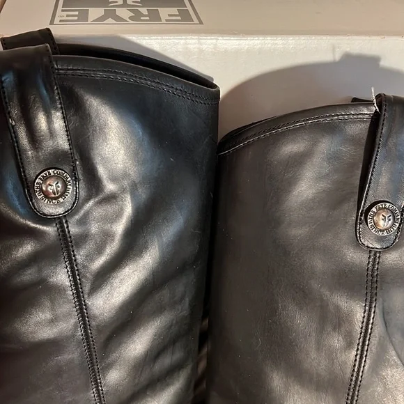 FRYE MELISSA BUTTON RIDER SIZE 8 - Picture 4 of 5